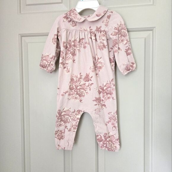 2/$20 Gap Floral Baby Romper Size 3-6 M - Picture 1 of 4